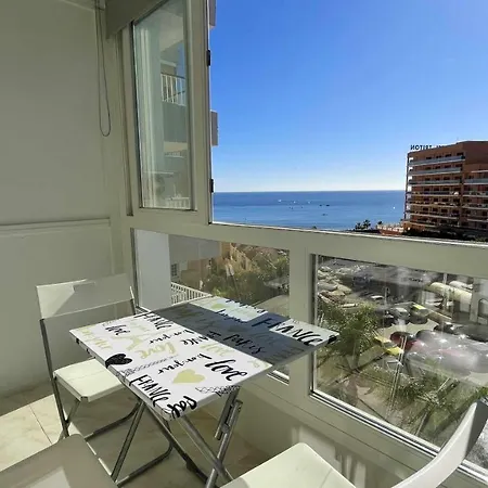 Pool And Beach In Benalmádena Extérieur photo