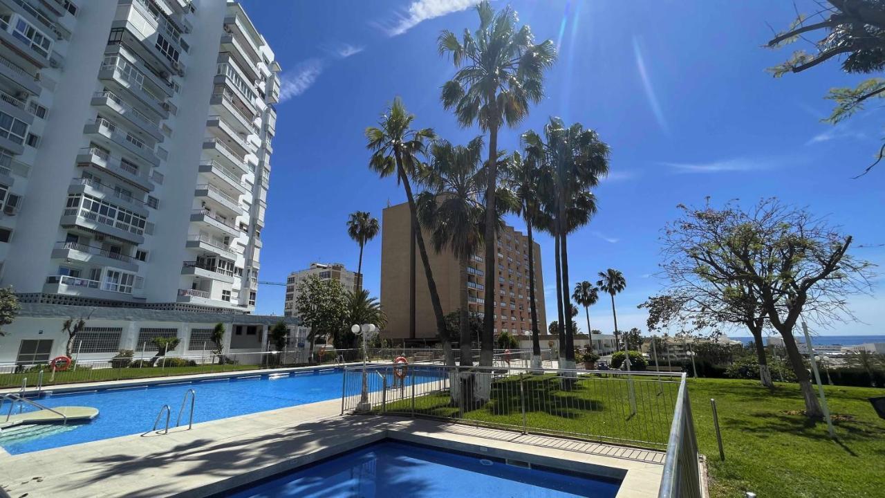 Pool And In Appartement